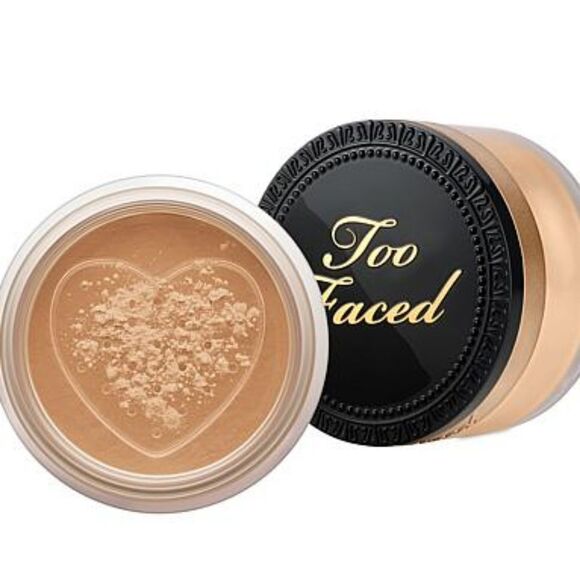 Too Faced MEDIUM Born This Way Ethereal Finishing Powder